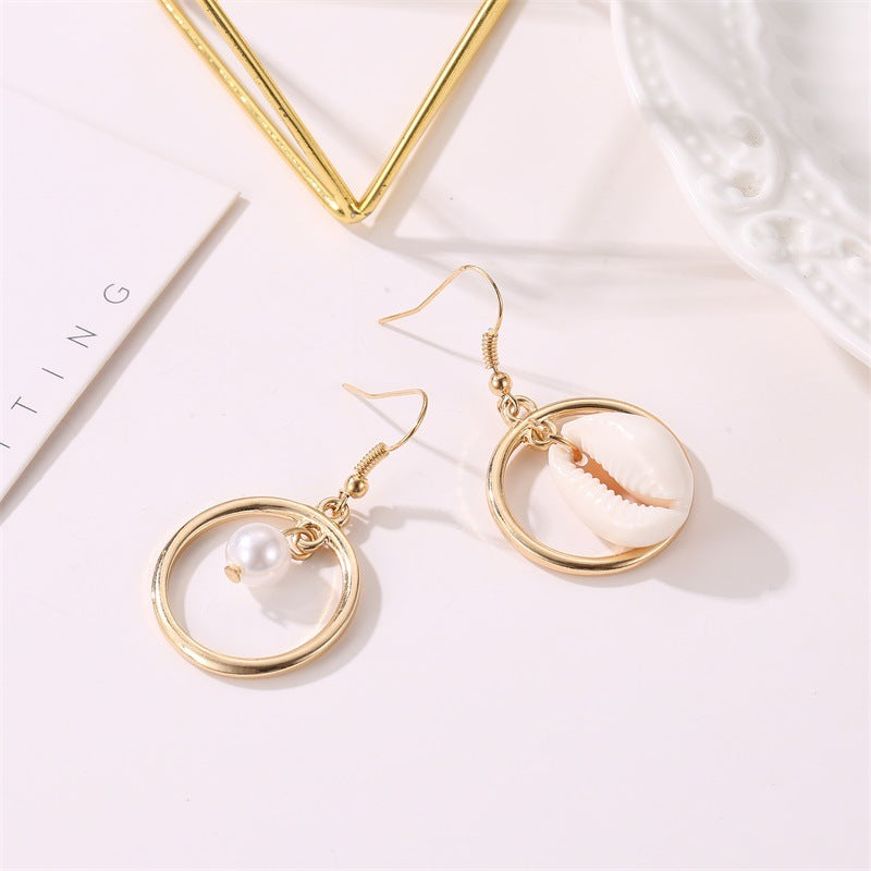 Ocean Vibe Conch Earrings
