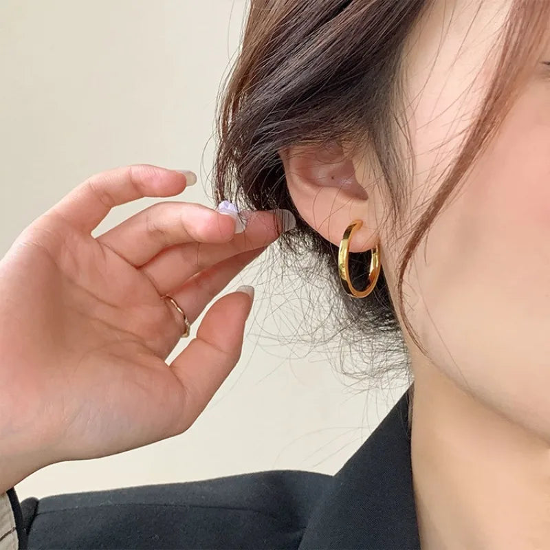 Classic Gold Hoop Earings