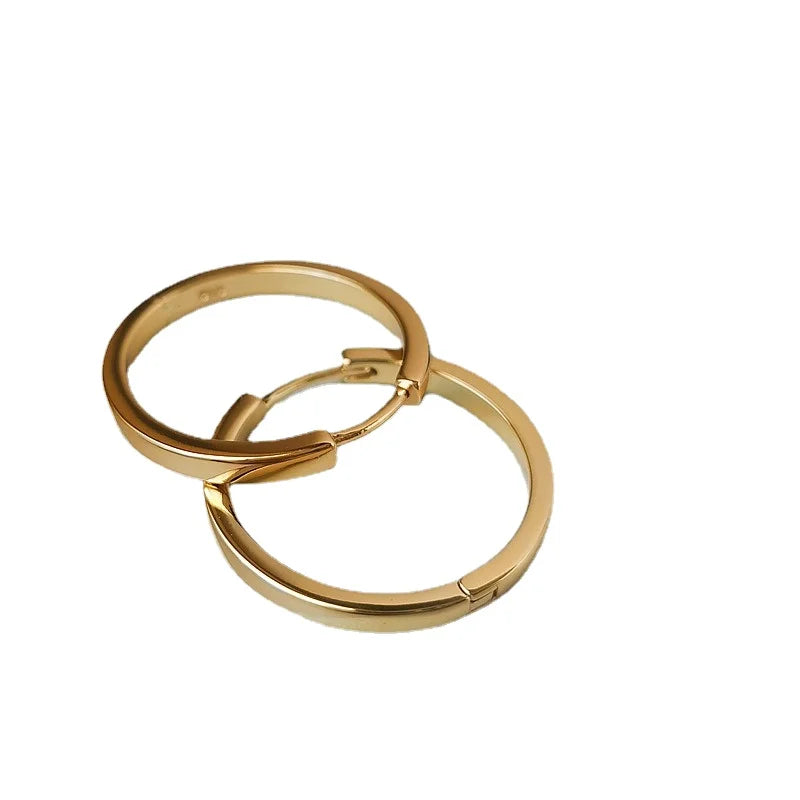 Classic Gold Hoop Earings