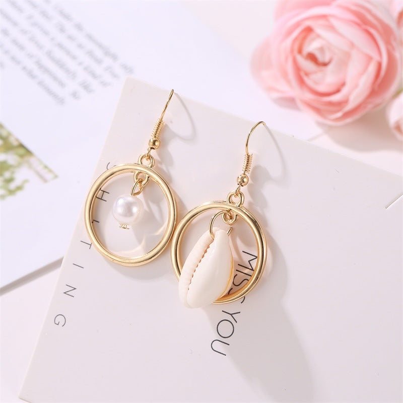 Ocean Vibe Conch Earrings