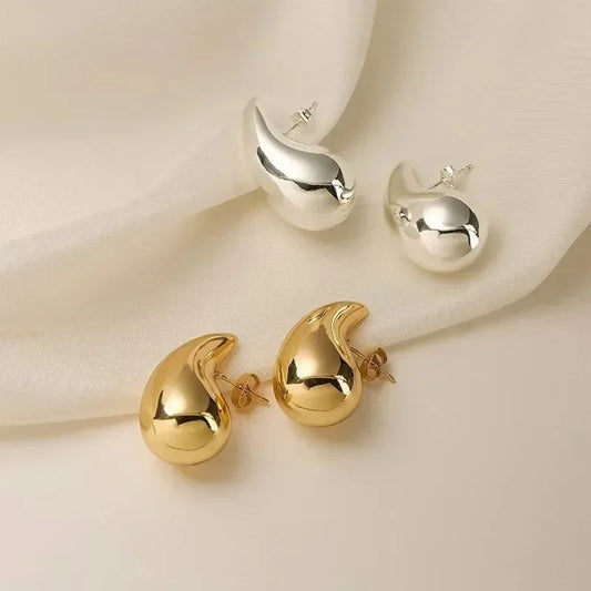 Mary Teardrop Earrings
